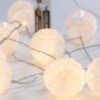 ΣΕΙΡΑ, 10 LED 5mm, ΛΕΥΚΕΣ ΑΝΑΓΛΥΦΕΣ ΜΠΑΛΕΣ, ΜΠΑΤΑΡΙΑΣ 2xAA, ΔΙΑΦΑΝΟ PVC ΚΑΛΩΔΙΟ, ΘΕΡΜΟ ΛΕΥΚΟ LED ΑΝΑ 15cm, ΠΡΟΕΚΤΑΣΗ ΠΑΡΟΧΗΣ 30cm, IP20